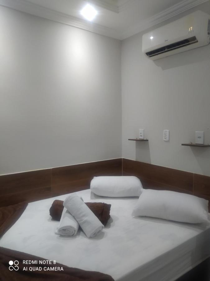 Pousada Quarto Casal Com Ar,Frigobar, Garagem Aparecida  Extérieur photo