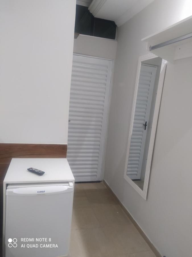 Pousada Quarto Casal Com Ar,Frigobar, Garagem Aparecida  Extérieur photo